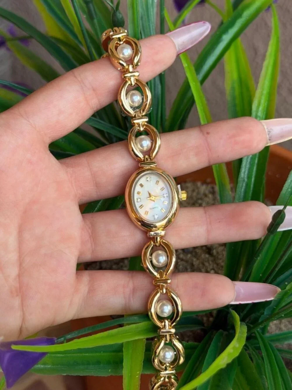 Dainty Gold Faux Pearl Dial Watch Preppy Y2K OS